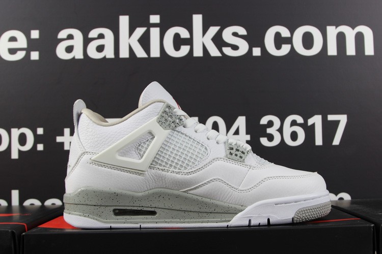 Air Jordans 4 Retro “White Oreo” CT8527-100