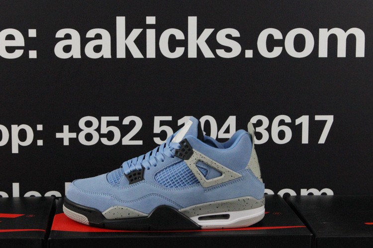 Air Jordans 4 Retro ‘University Blue’ CT8527-400